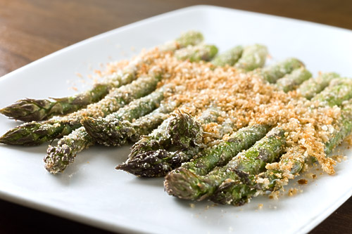 Baked Asparagus with Breadcrumbs